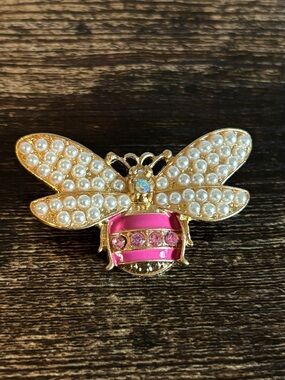 Pearl & Pink Bee Brooch Pin - Women Jewelry